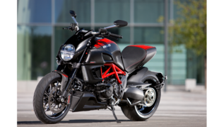 Для галереи Diavel Carbon Red: